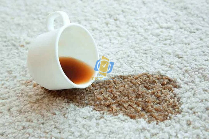 vết cà phê trên thảm