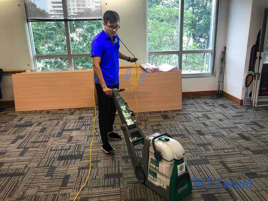 Phương pháp giặt thảm phun hút