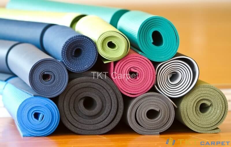 Thảm yoga được làm từ nhiều vật liệu khác nhau