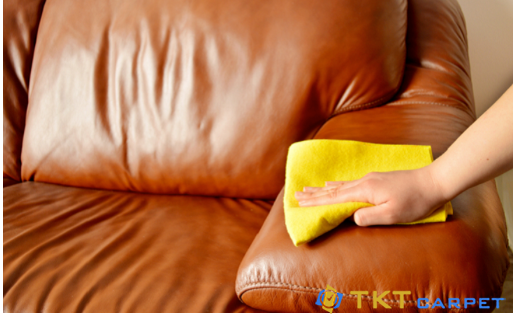 Hình ảnh hướng dẫn cách làm sạch sofa da