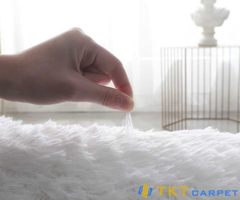 Cách bảo quản thảm lông trong suốt tại nhà