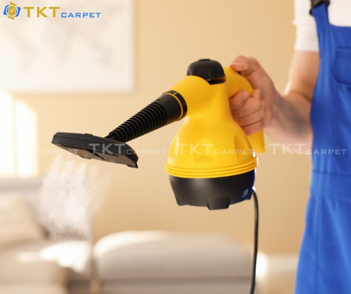 công ty vệ sinh rèm bằng máy giặt rèm hơi nước TKT Carpet